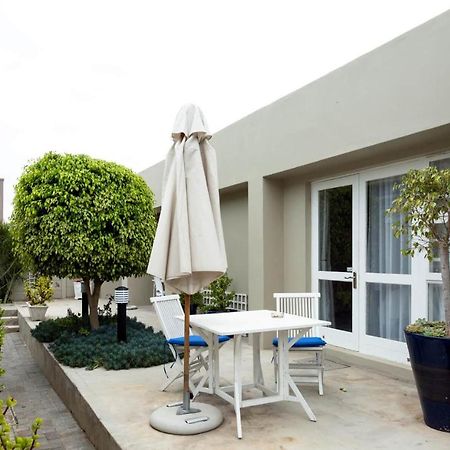Conifer Beach House Port Elizabeth Exterior foto
