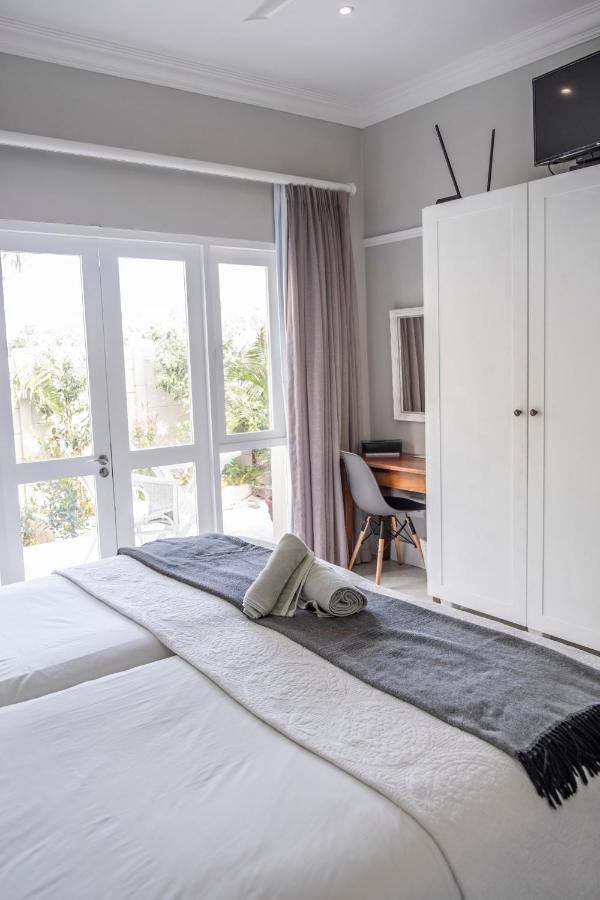 Conifer Beach House Port Elizabeth Exterior foto