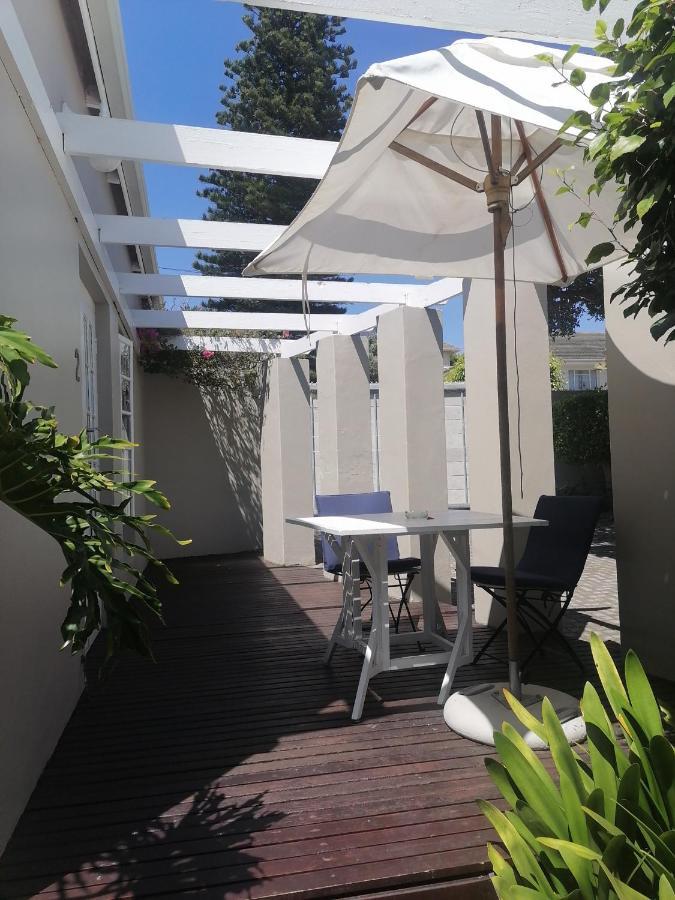 Conifer Beach House Port Elizabeth Exterior foto