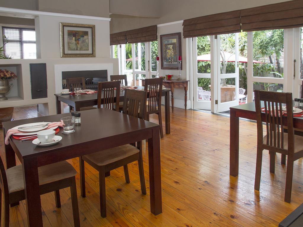 Conifer Beach House Port Elizabeth Exterior foto